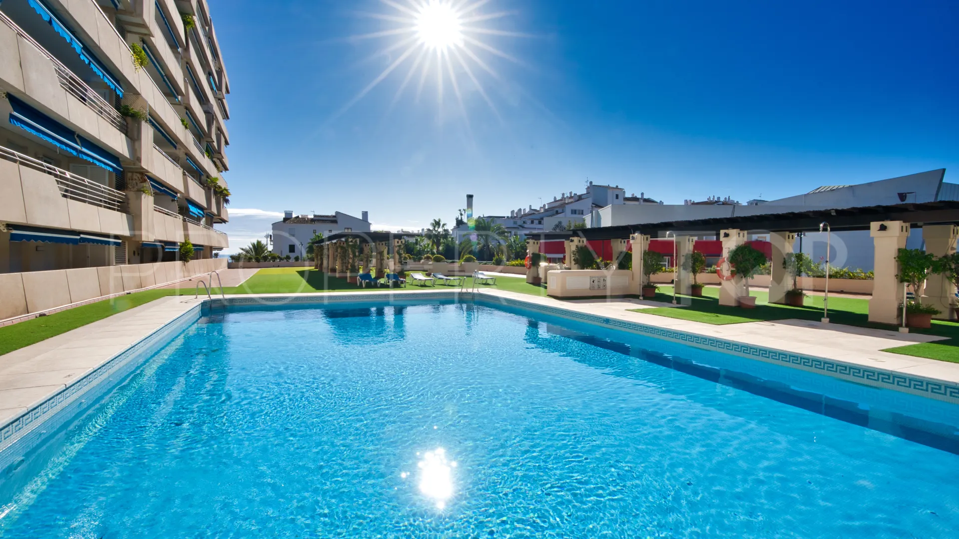 Apartment in Marina Banus for sale