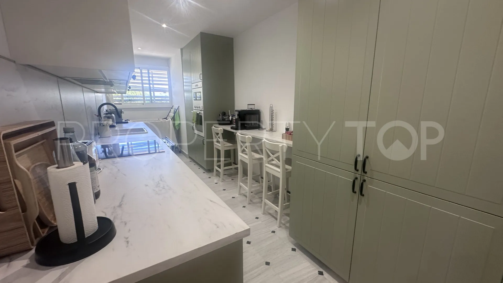 Apartment in Marina Banus for sale