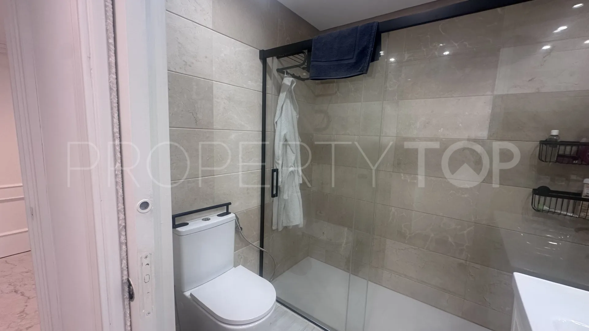 Apartment in Marina Banus for sale