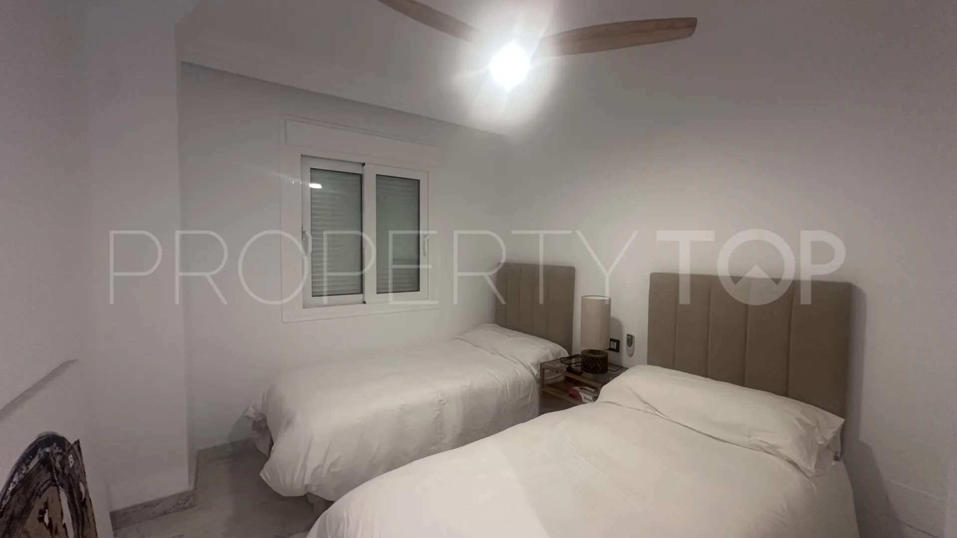 Apartment in Marina Banus for sale
