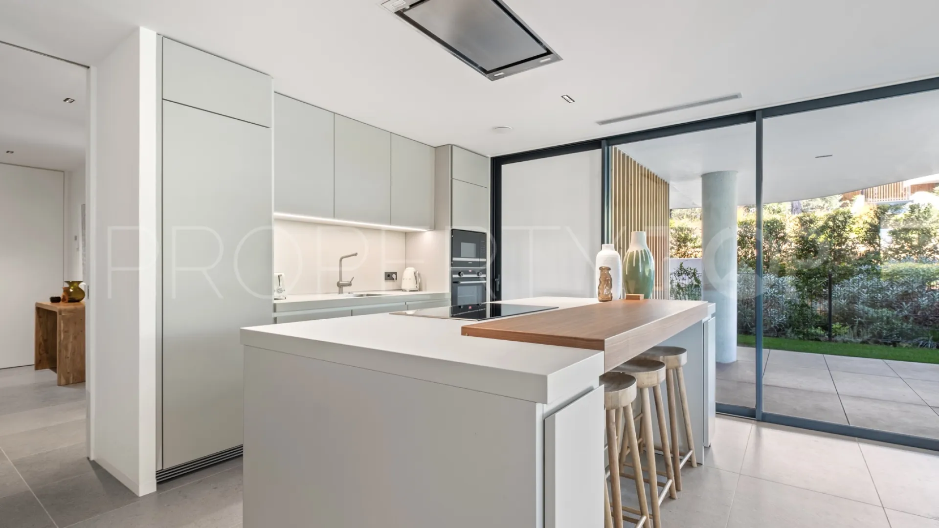 Apartamento planta baja en venta con 3 dormitorios en Village Verde