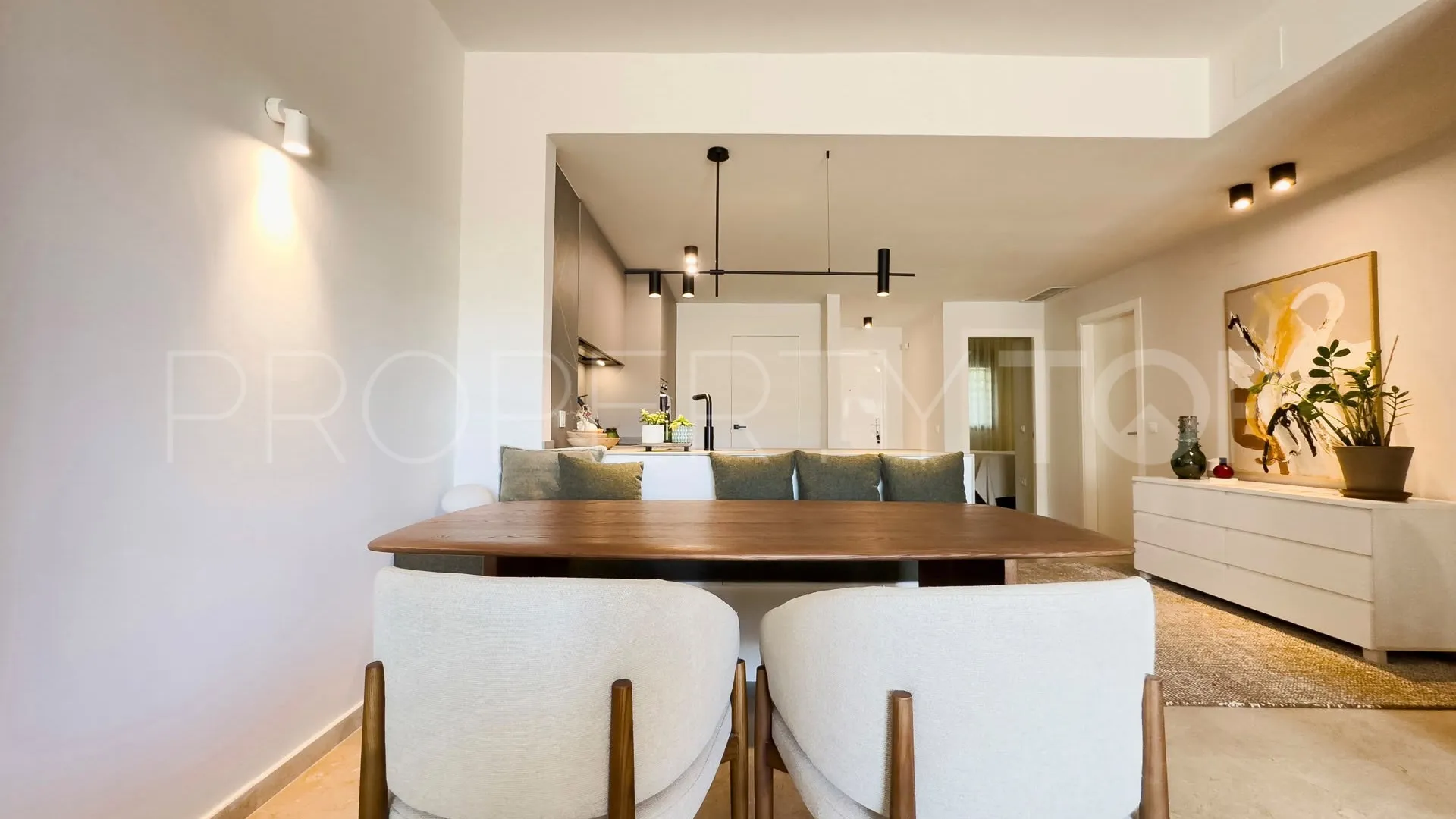 Buy Bahia de las Rocas ground floor apartment with 2 bedrooms