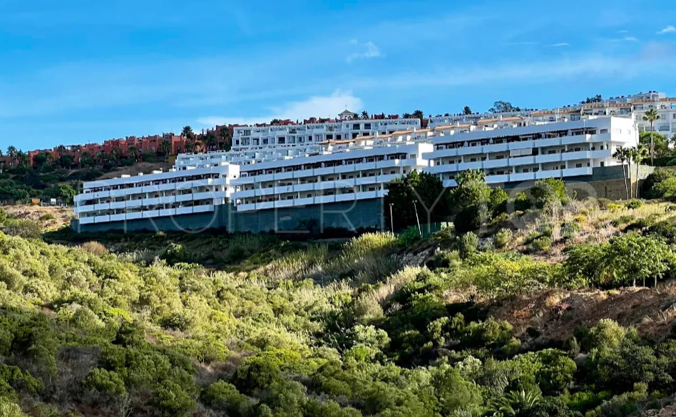 Buy Bahia de las Rocas ground floor apartment with 2 bedrooms