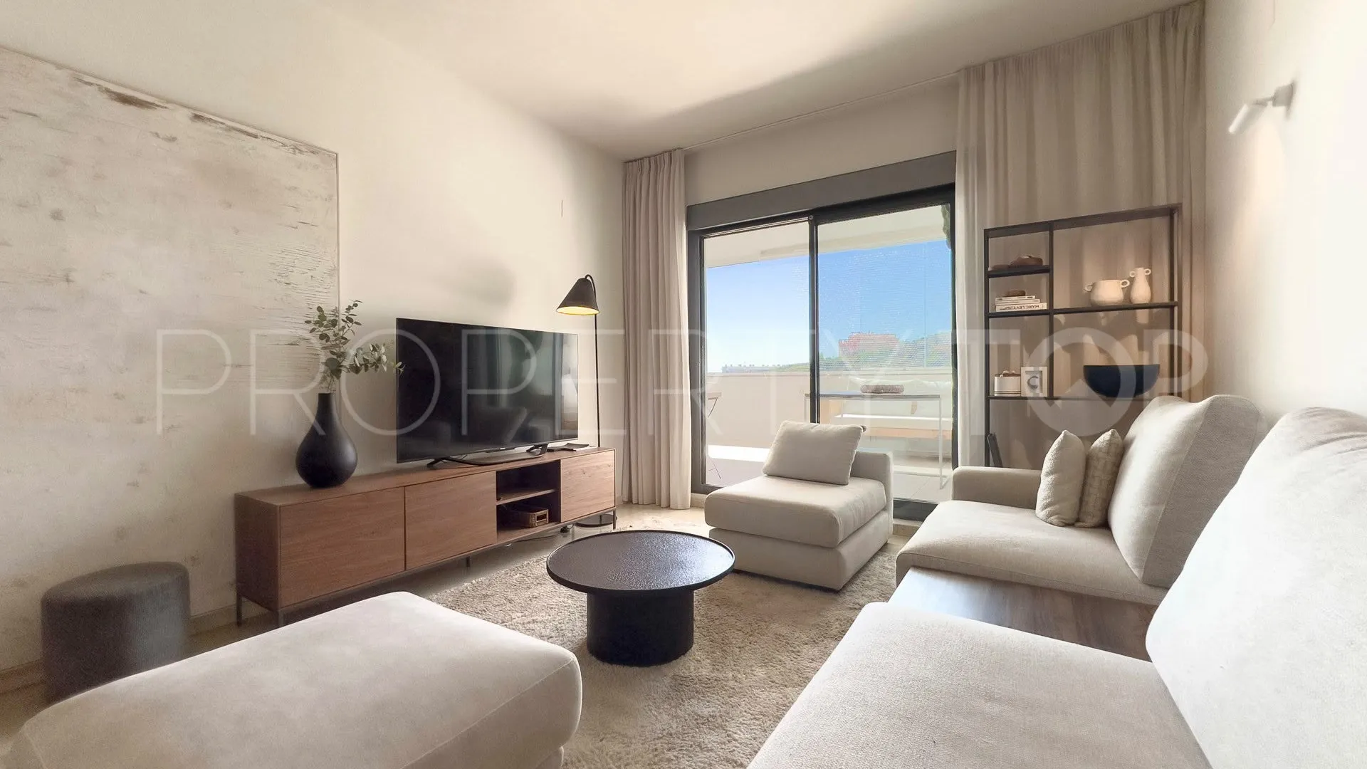 Buy Bahia de las Rocas ground floor apartment with 2 bedrooms