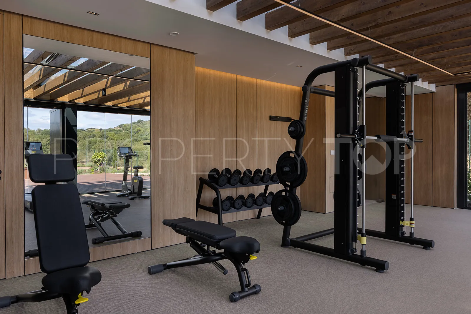 Ground floor apartment for sale in La Reserva with 3 bedrooms
