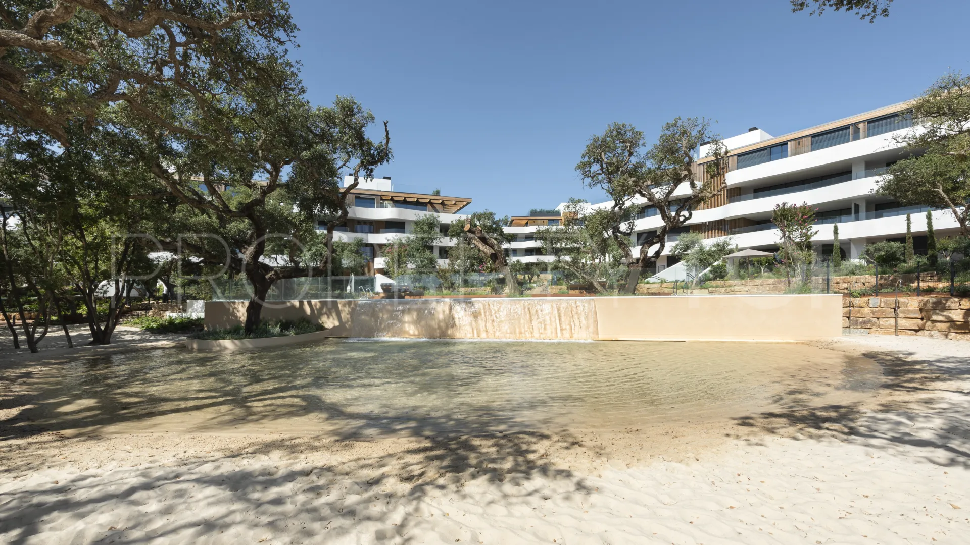 Ground floor apartment for sale in La Reserva with 3 bedrooms