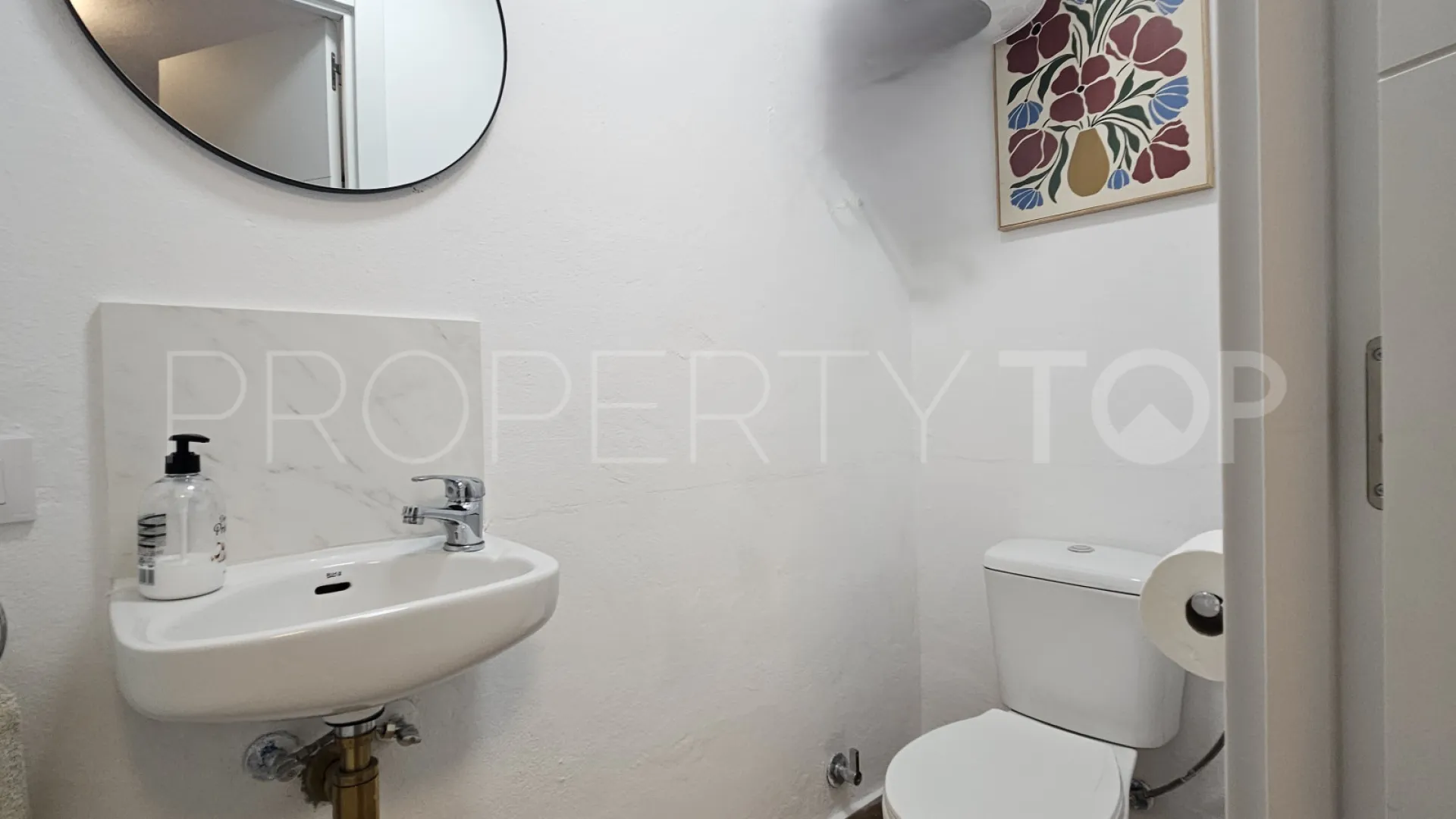 For sale Zona F 4 bedrooms villa