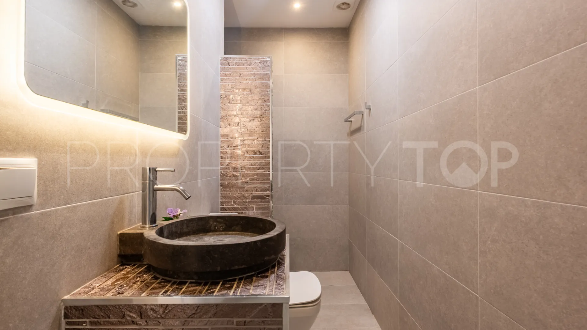 Villa en venta en Valderrama Golf