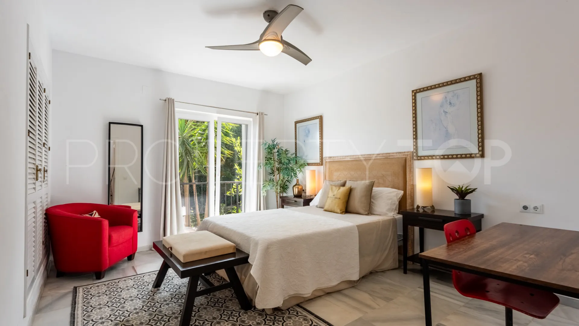 Villa en venta en Valderrama Golf