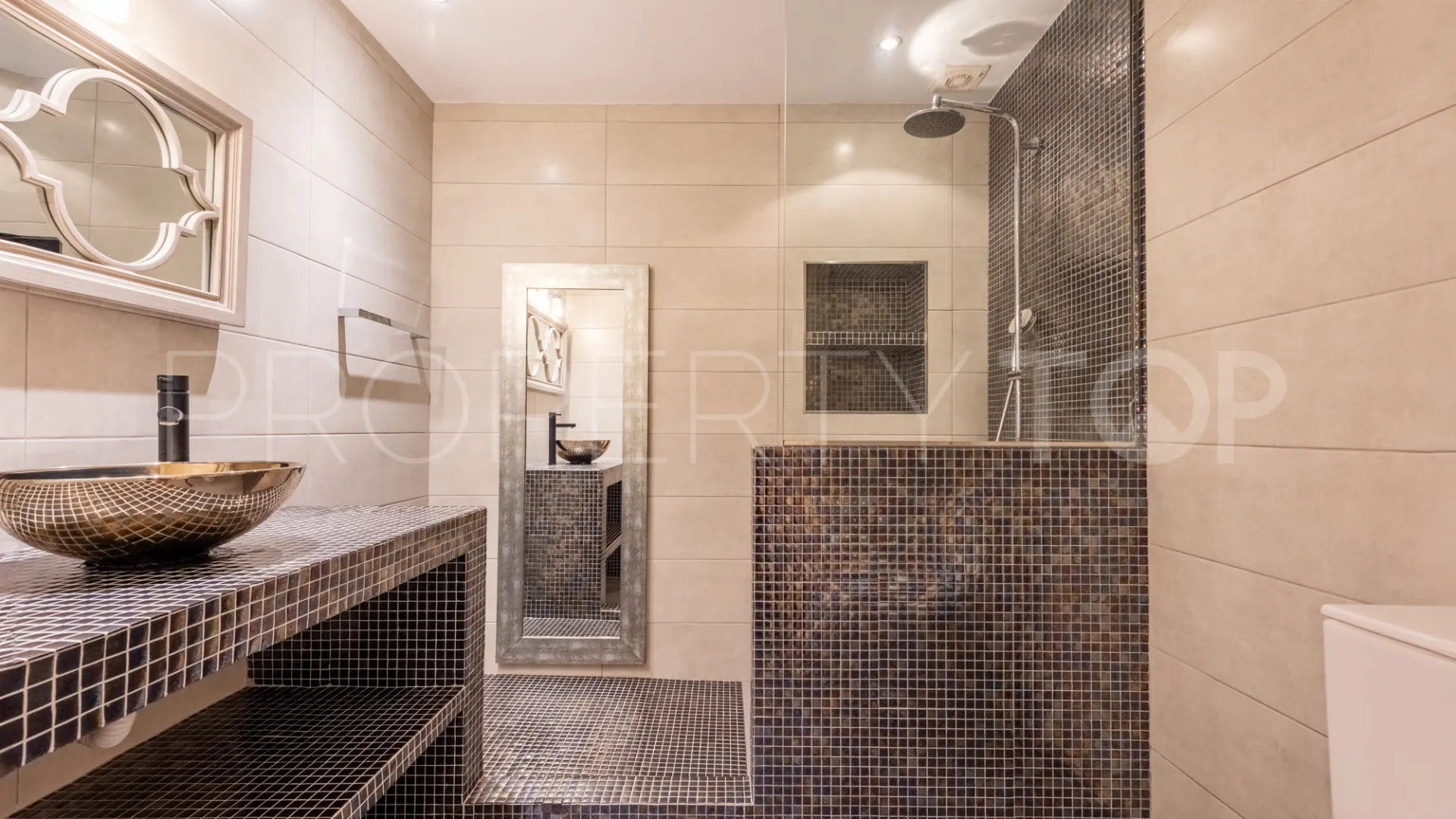 Villa en venta en Valderrama Golf