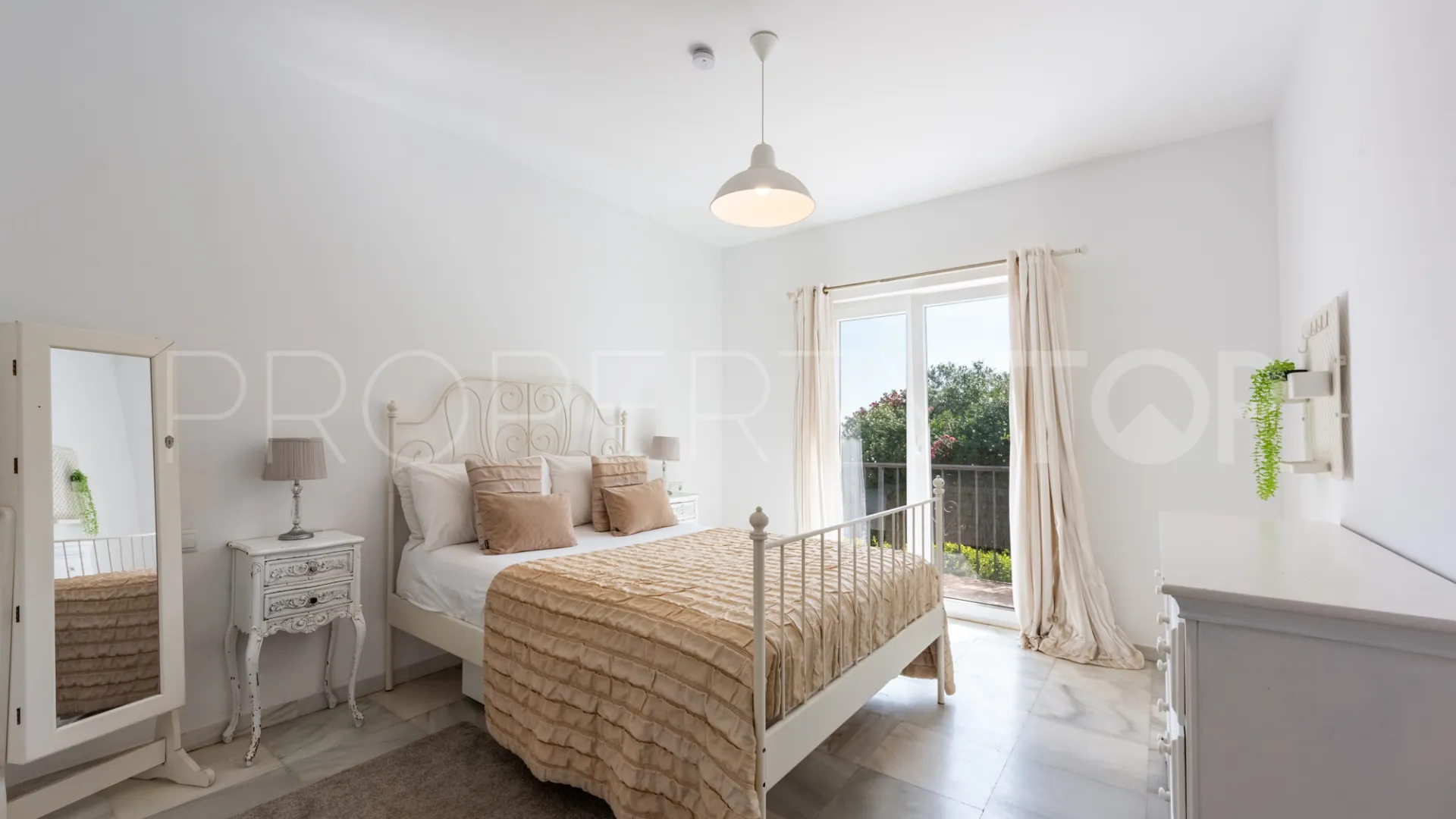 Villa en venta en Valderrama Golf