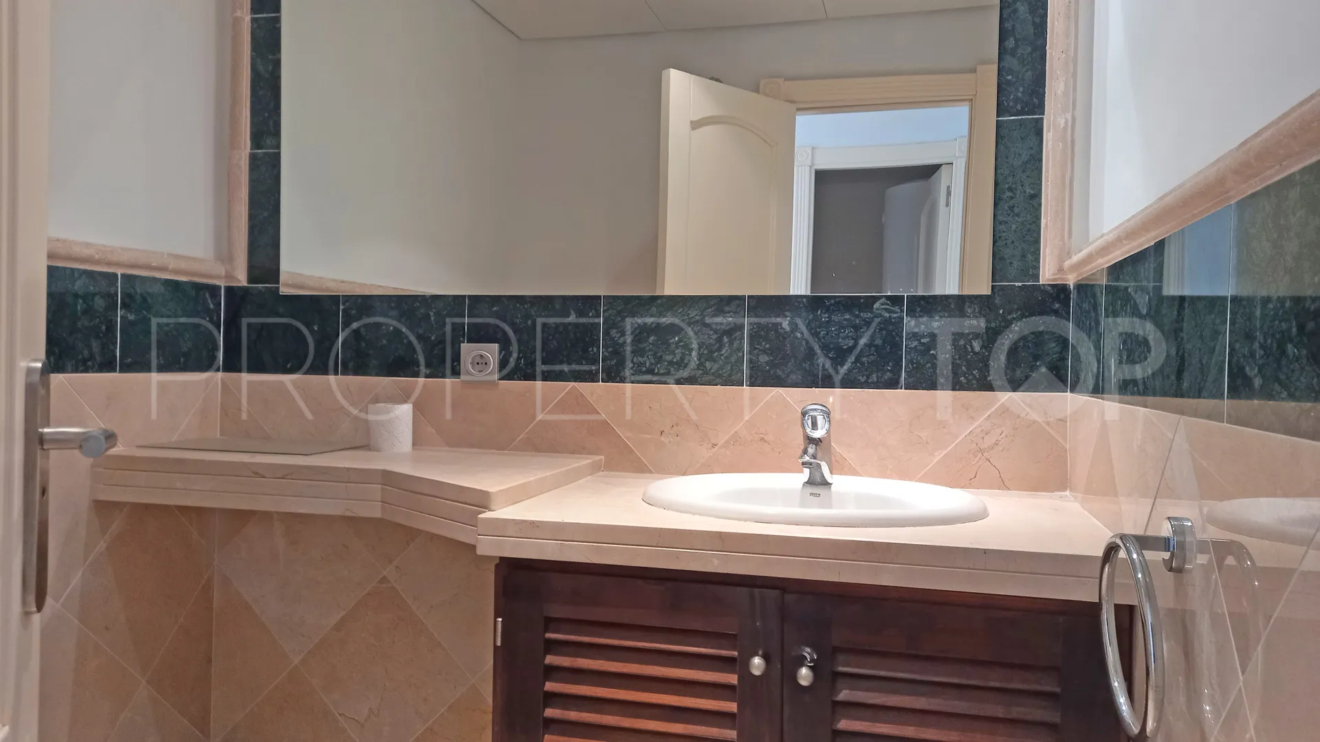 Apartamento a la venta en San Roque Club