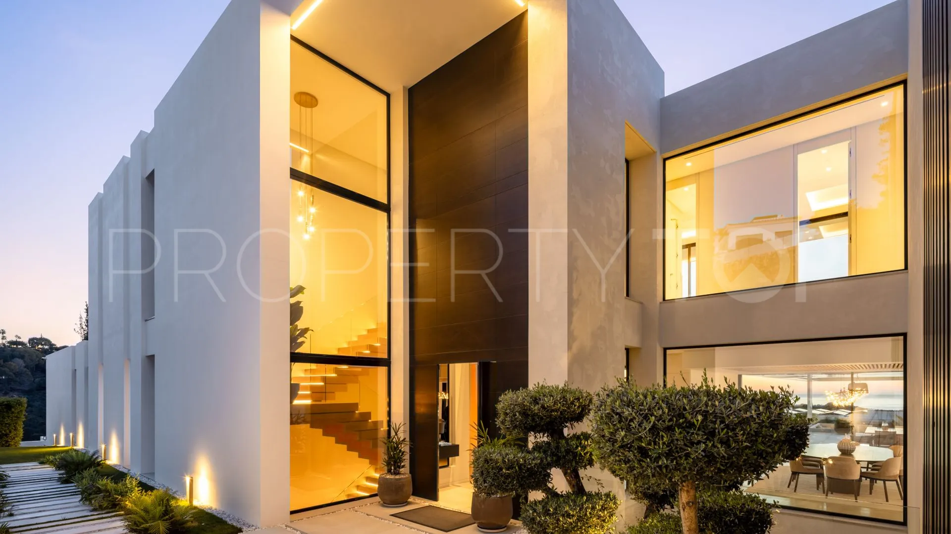 Villa de 8 dormitorios en venta en El Madroñal