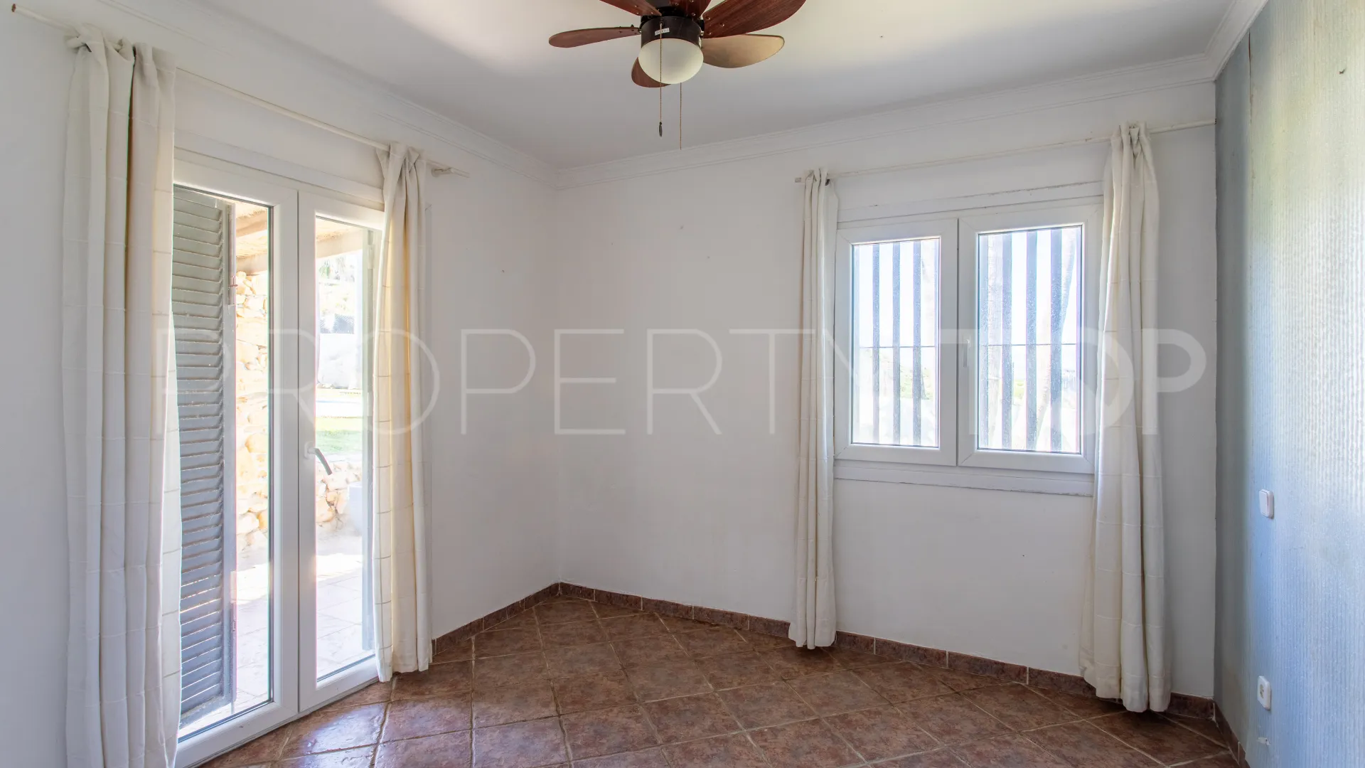 Chullera villa for sale