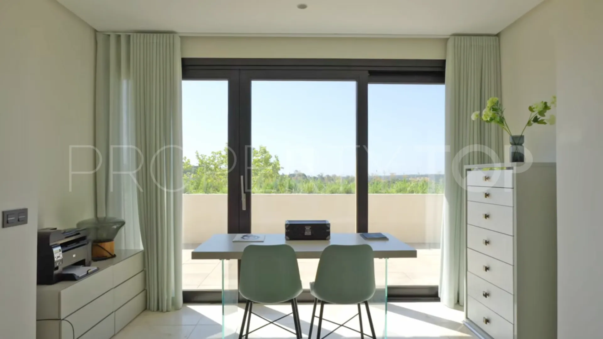 Hacienda de Valderrama triplex for sale