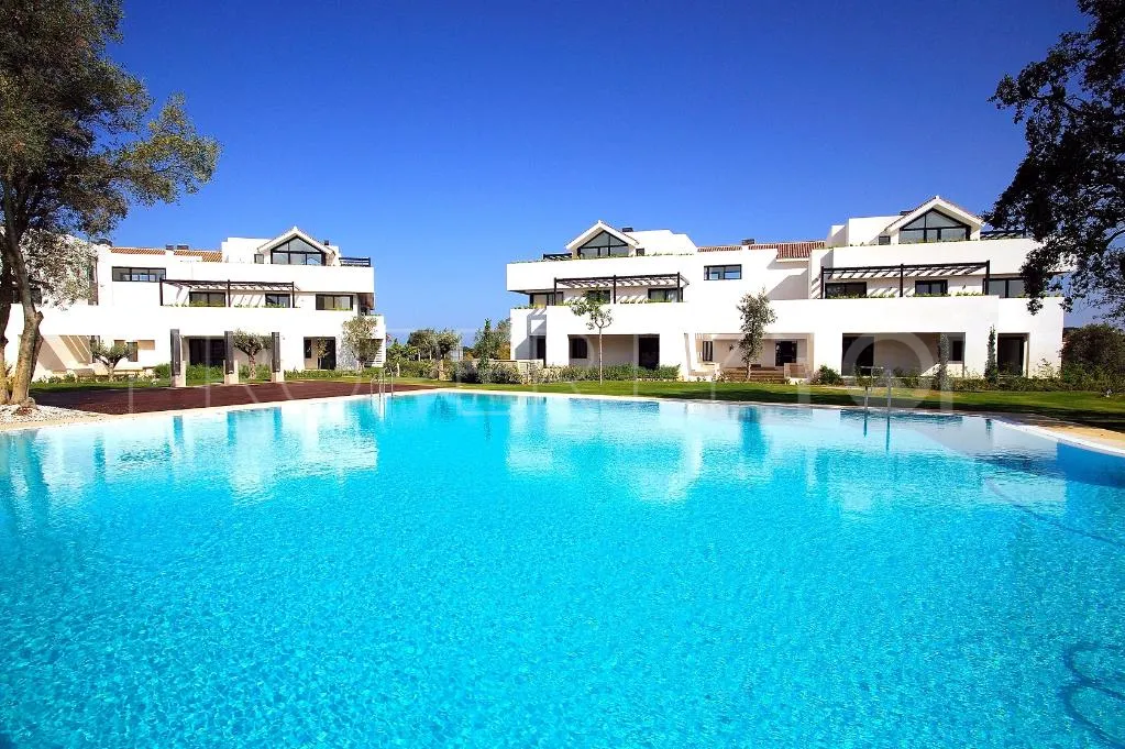 Hacienda de Valderrama triplex for sale
