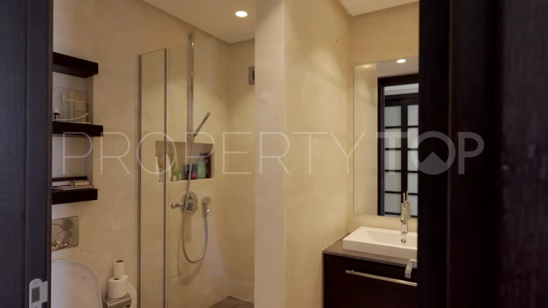 Hacienda de Valderrama triplex for sale