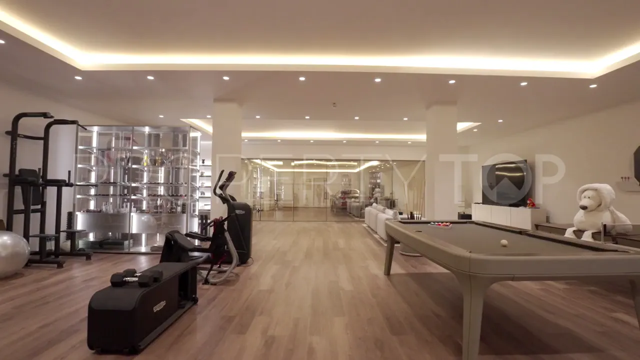 Hacienda de Valderrama triplex for sale