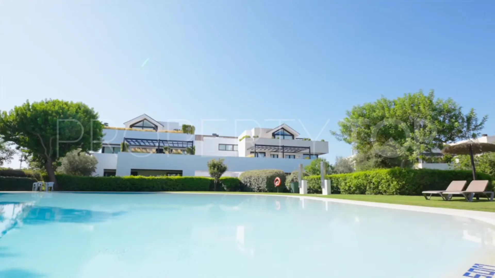 Hacienda de Valderrama triplex for sale