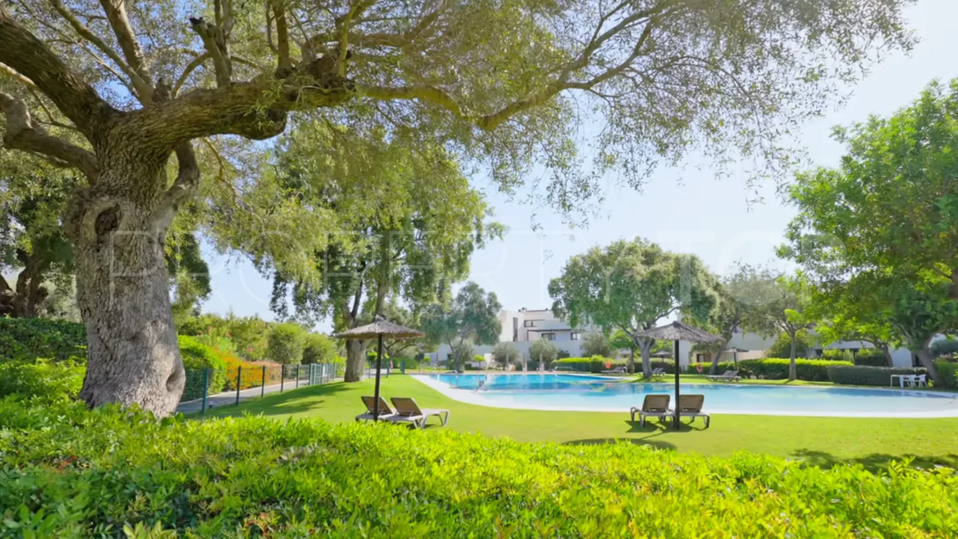 Hacienda de Valderrama triplex for sale