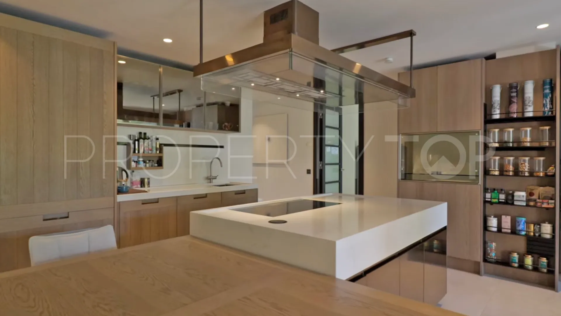 Hacienda de Valderrama triplex for sale