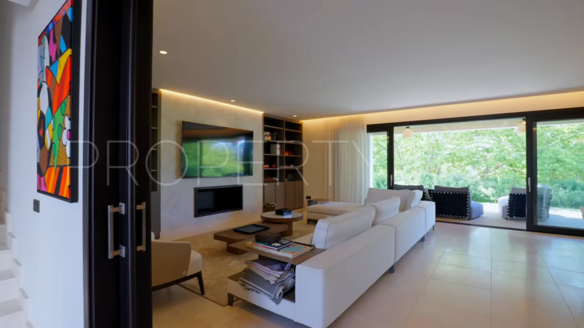 Hacienda de Valderrama triplex for sale
