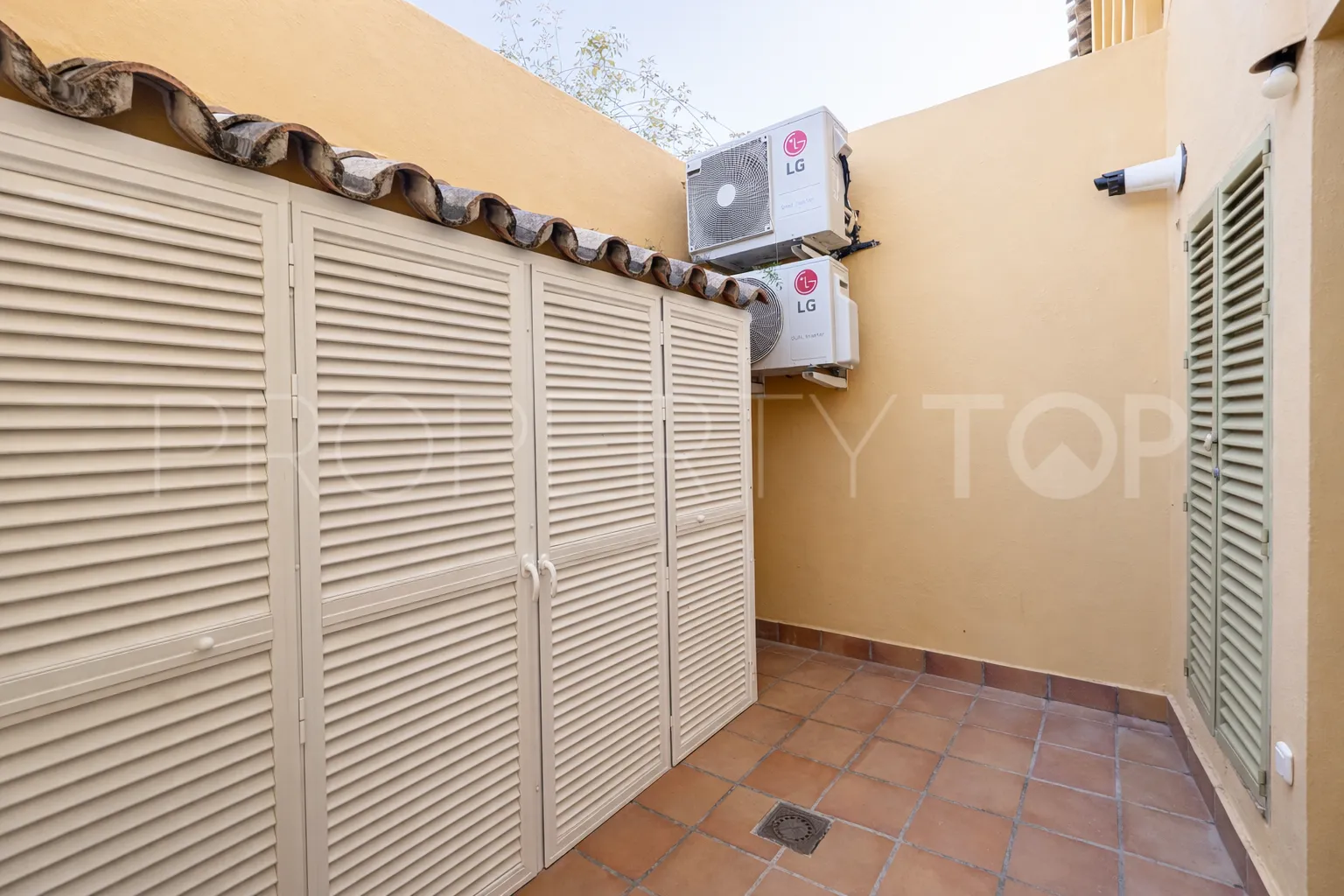 For sale town house in Los Carmenes de Almenara with 3 bedrooms