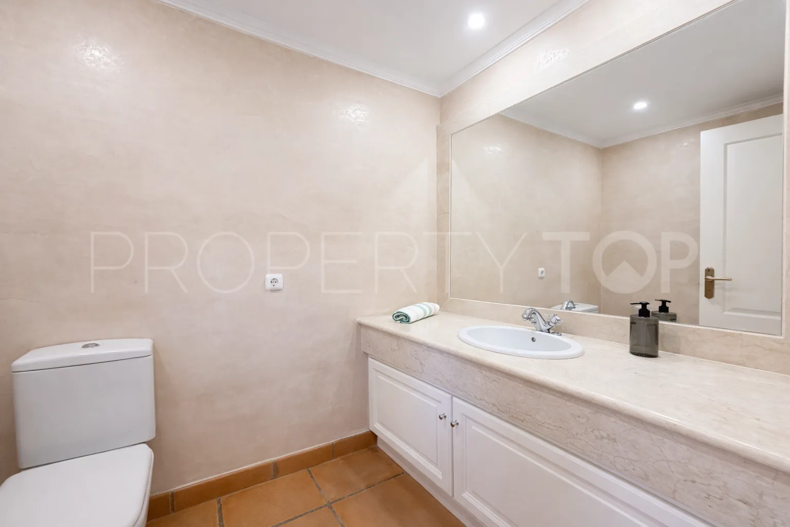 For sale town house in Los Carmenes de Almenara with 3 bedrooms