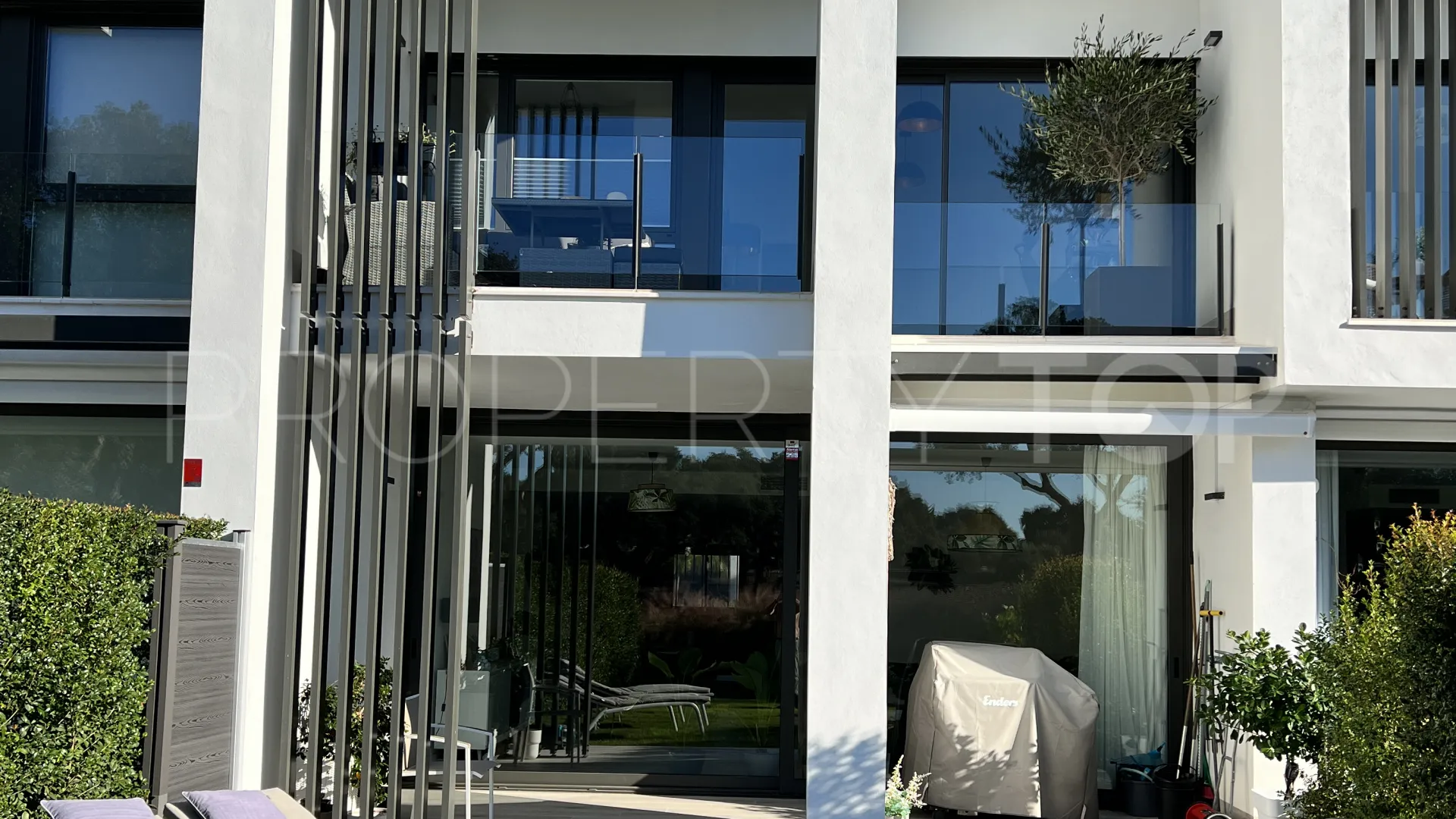 Town house for sale in San Roque Club