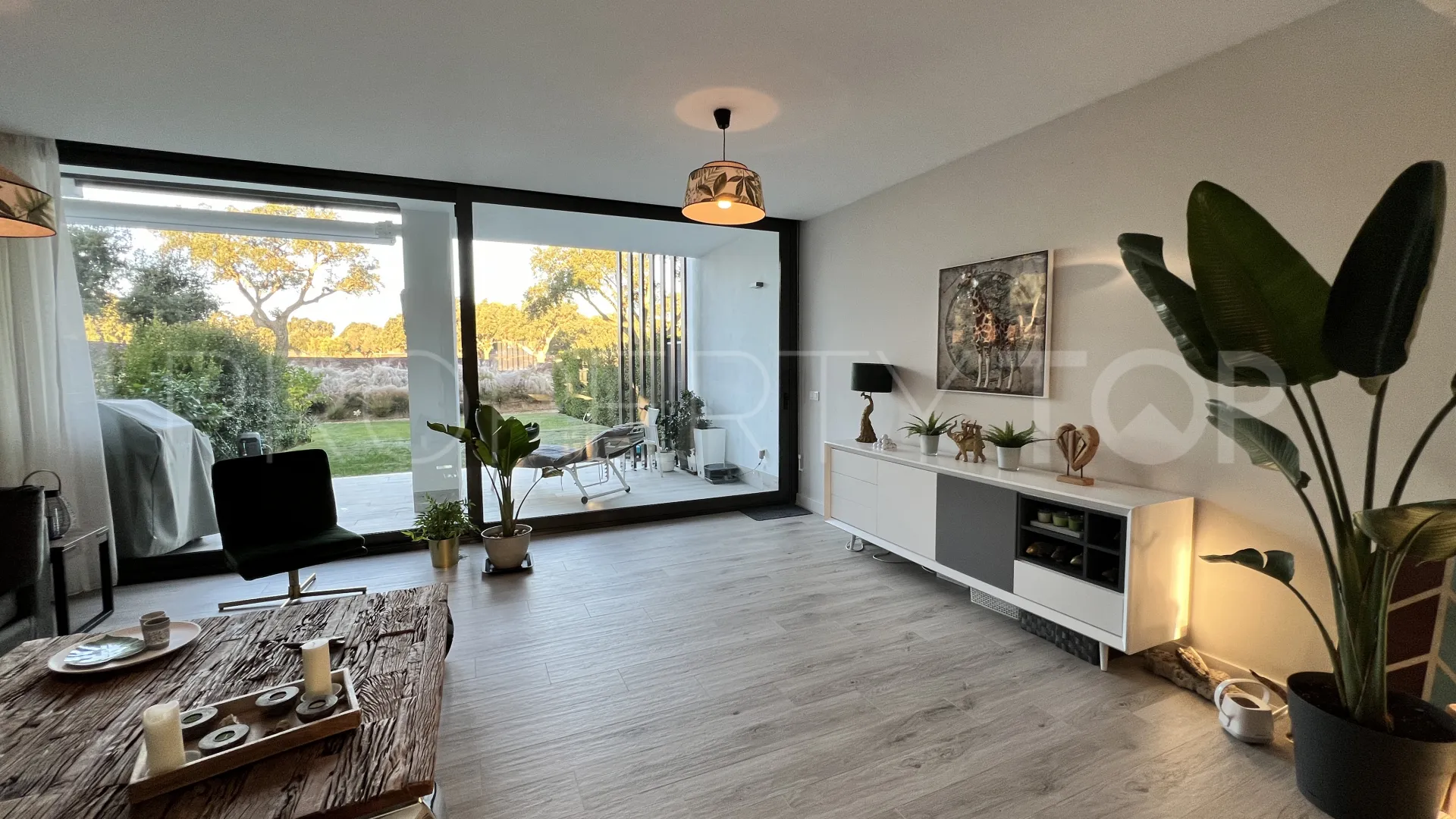 Town house for sale in San Roque Club