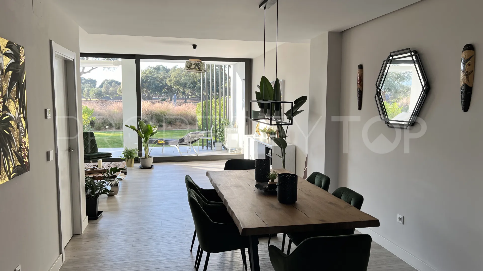 Town house for sale in San Roque Club