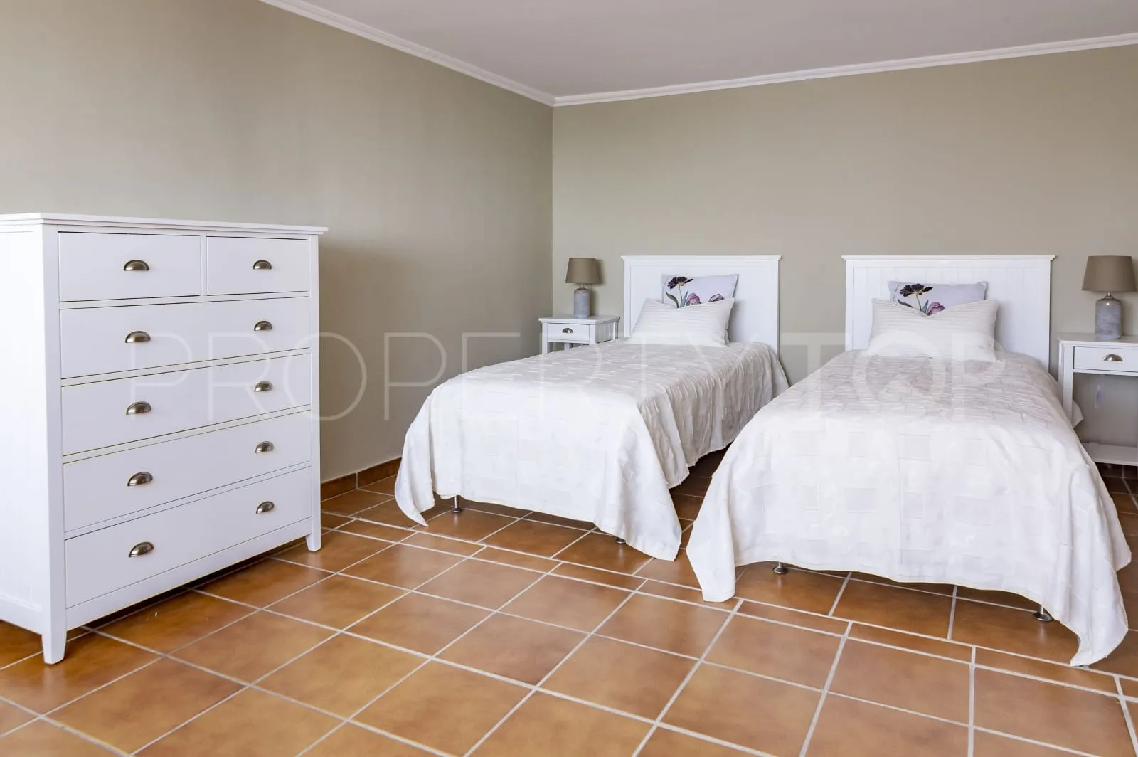 Villa de 3 dormitorios en venta en Chullera