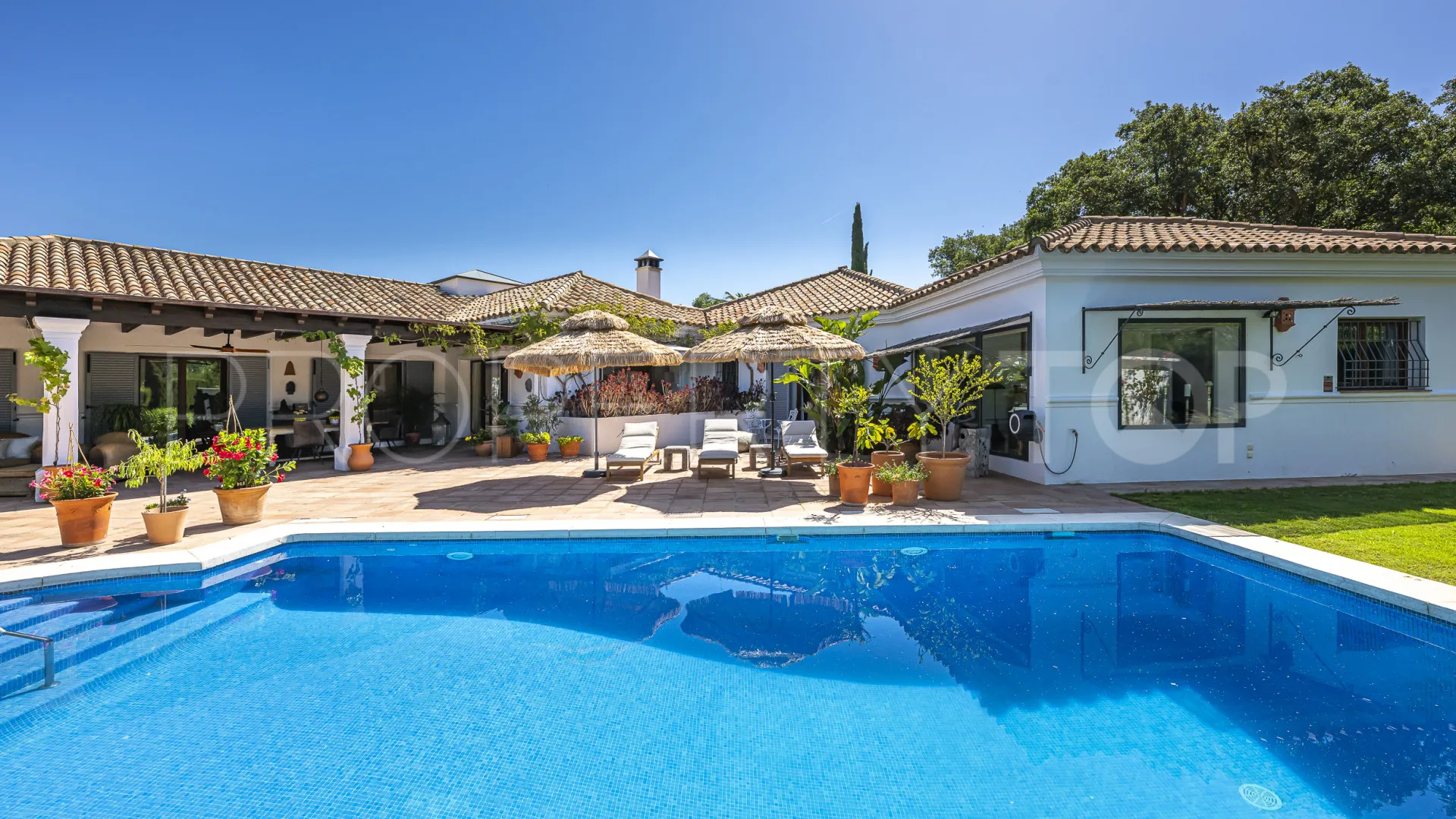 Villa a la venta con 6 dormitorios en Sotogrande Alto Central