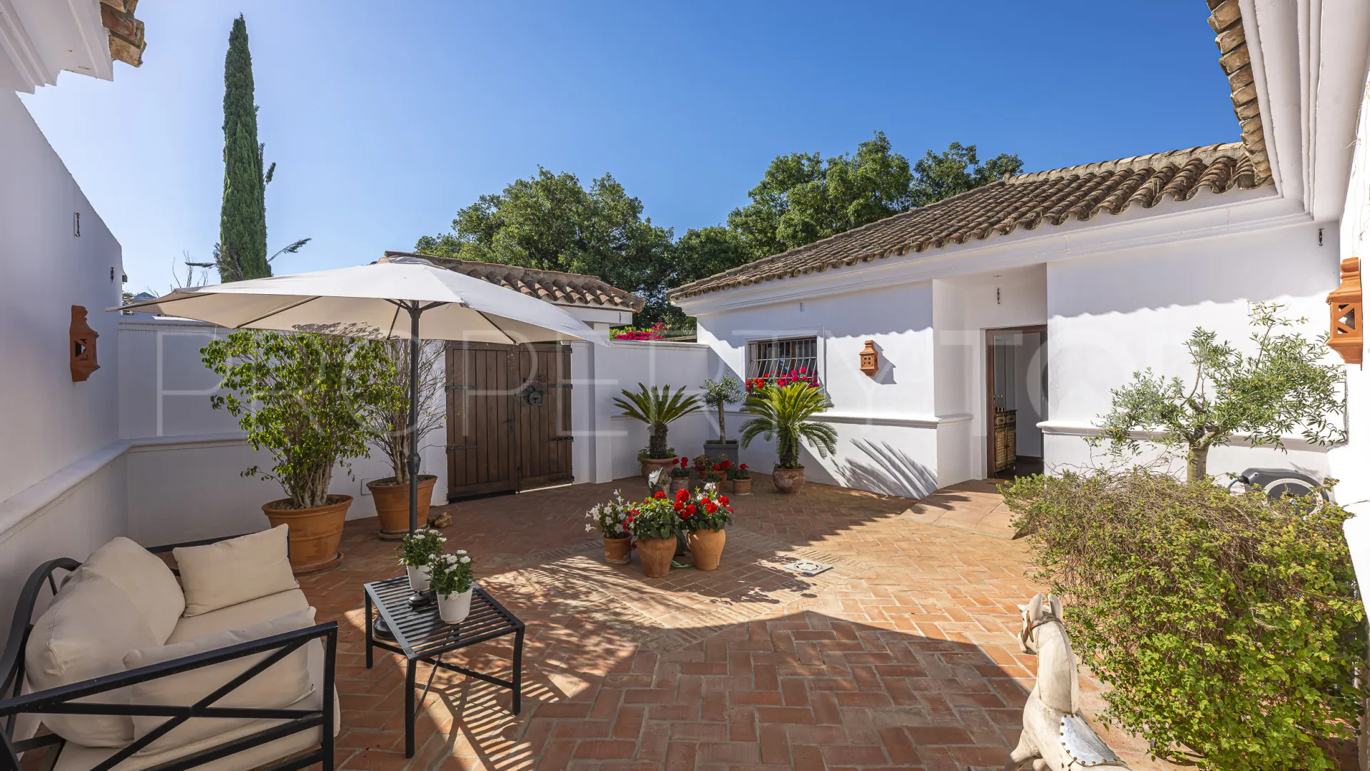 Villa a la venta con 6 dormitorios en Sotogrande Alto Central