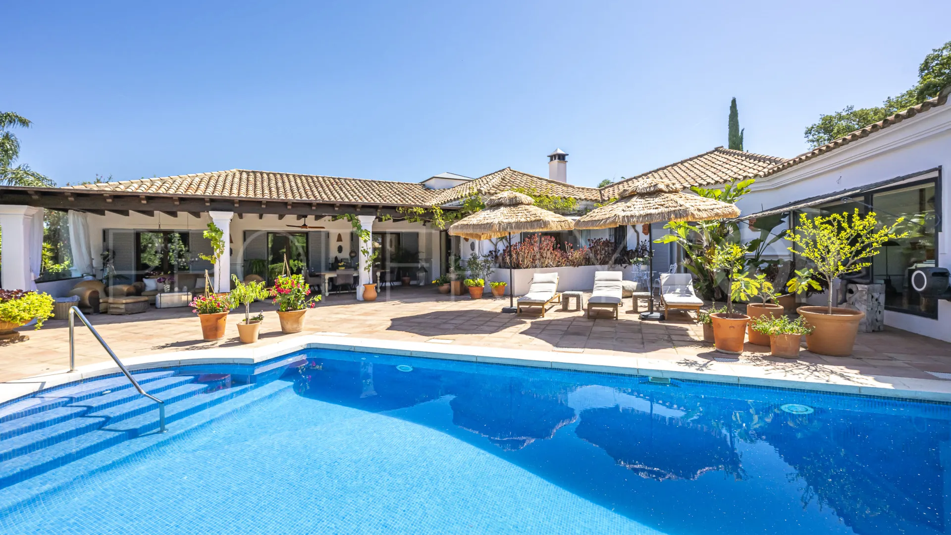 Villa a la venta con 6 dormitorios en Sotogrande Alto Central