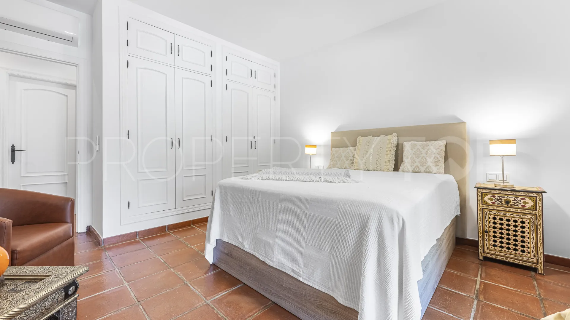 Villa a la venta con 6 dormitorios en Sotogrande Alto Central