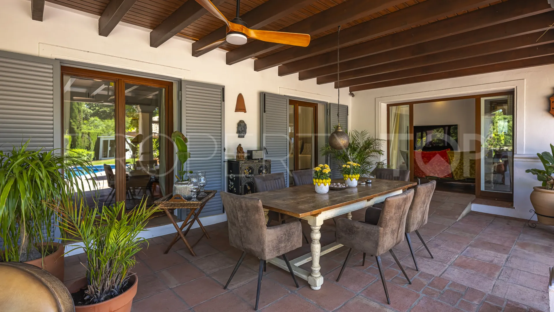 Villa a la venta con 6 dormitorios en Sotogrande Alto Central