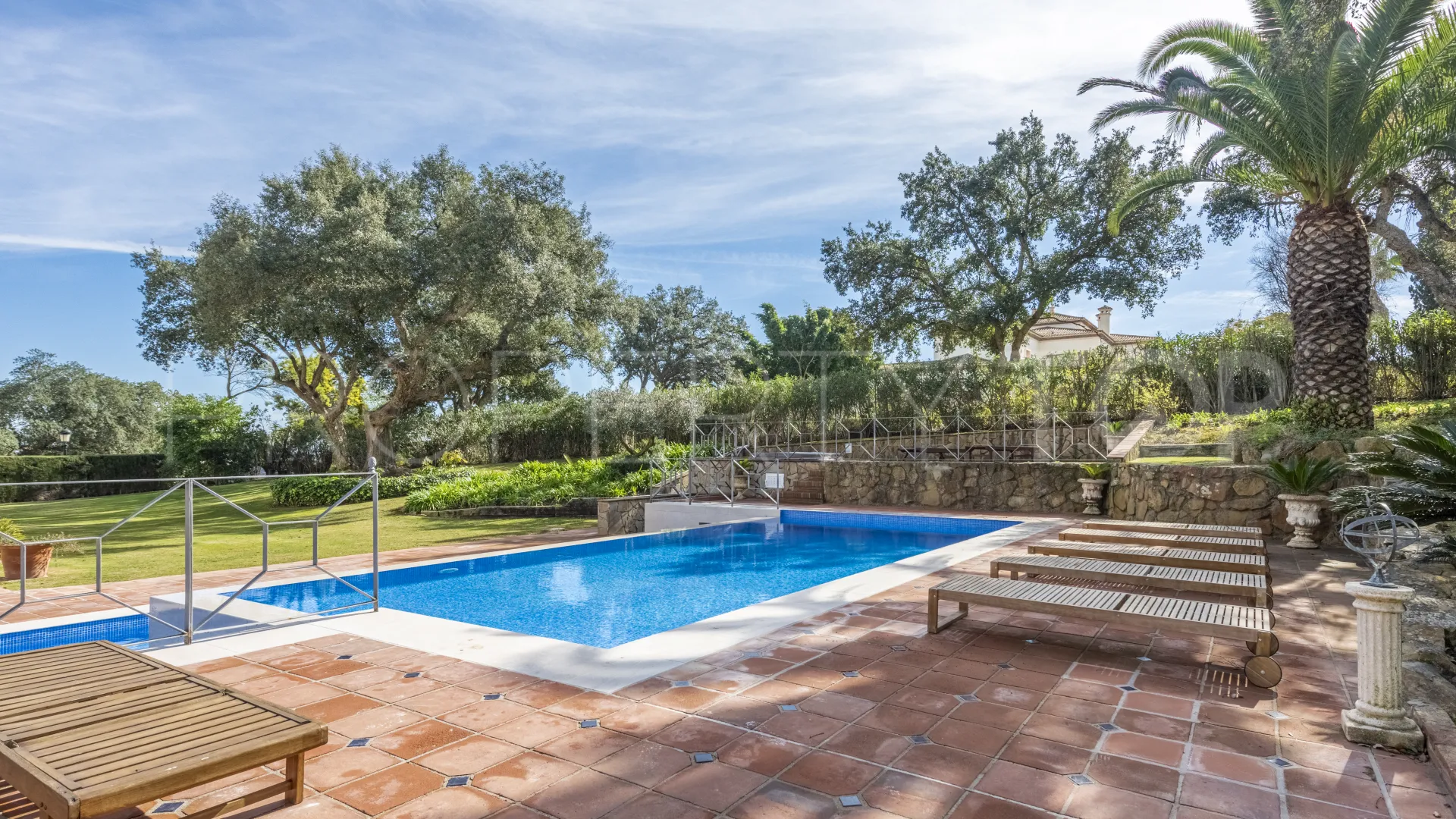 For sale villa with 7 bedrooms in San Roque Club