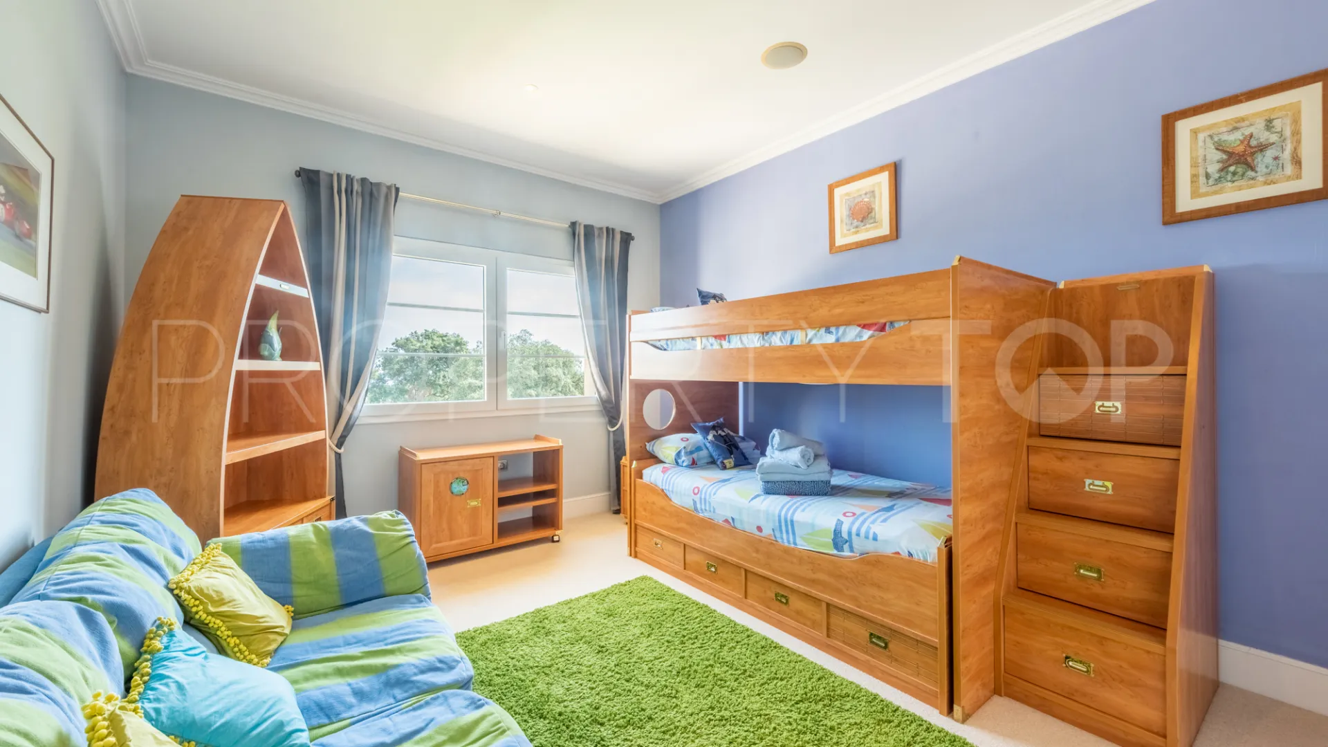 For sale villa with 7 bedrooms in San Roque Club