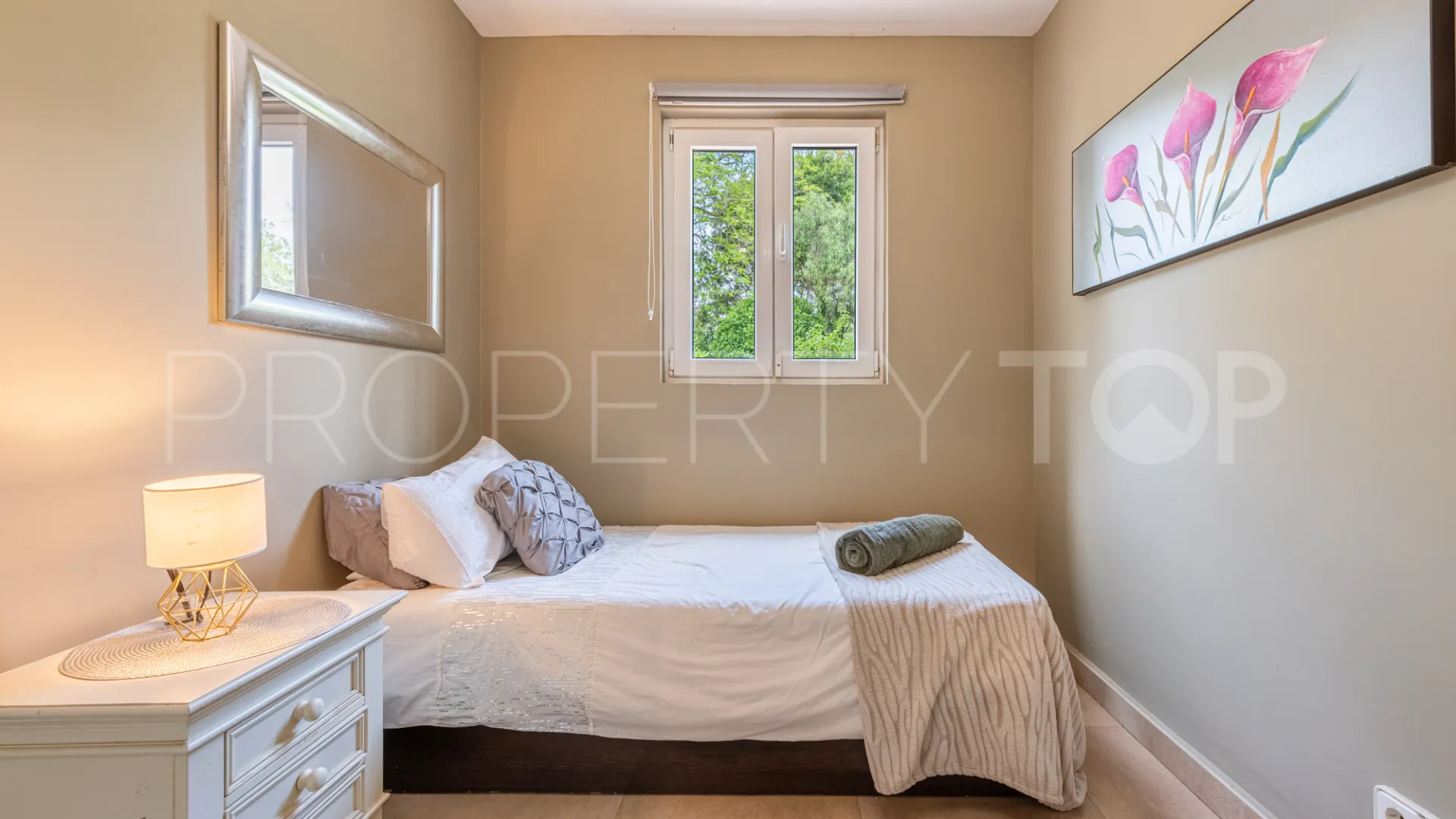 Comprar villa de 5 dormitorios en Sotogrande Costa Central