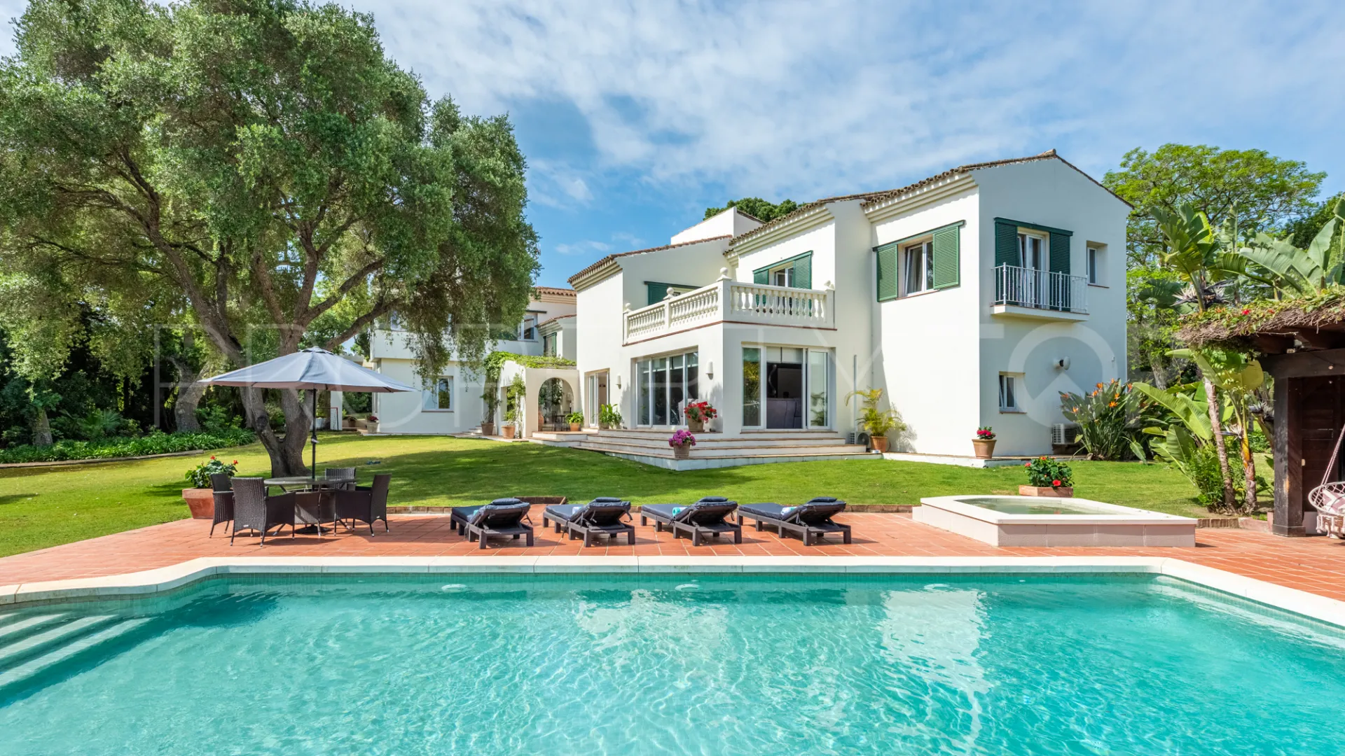 Comprar villa de 5 dormitorios en Sotogrande Costa Central