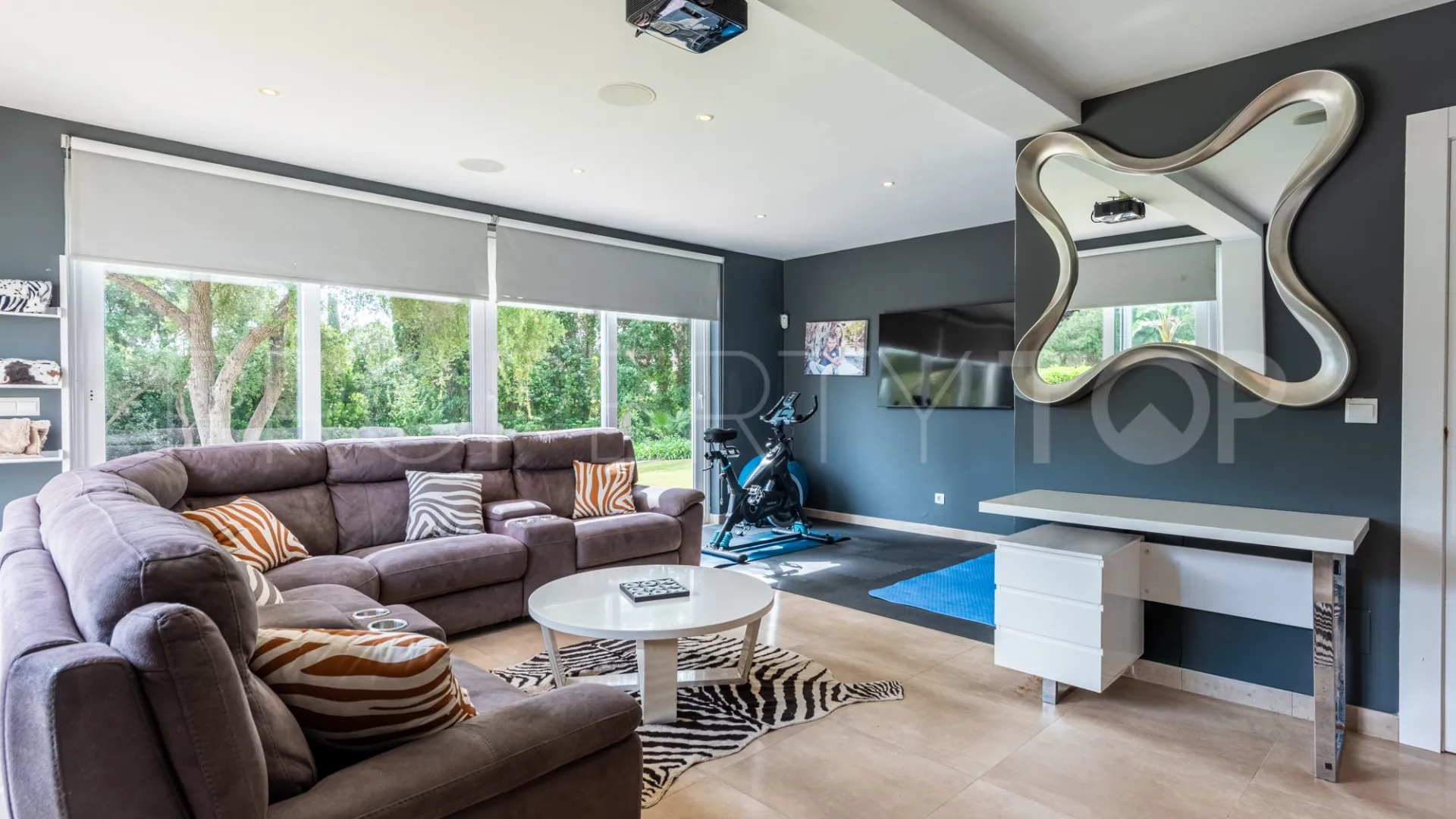 Comprar villa de 5 dormitorios en Sotogrande Costa Central