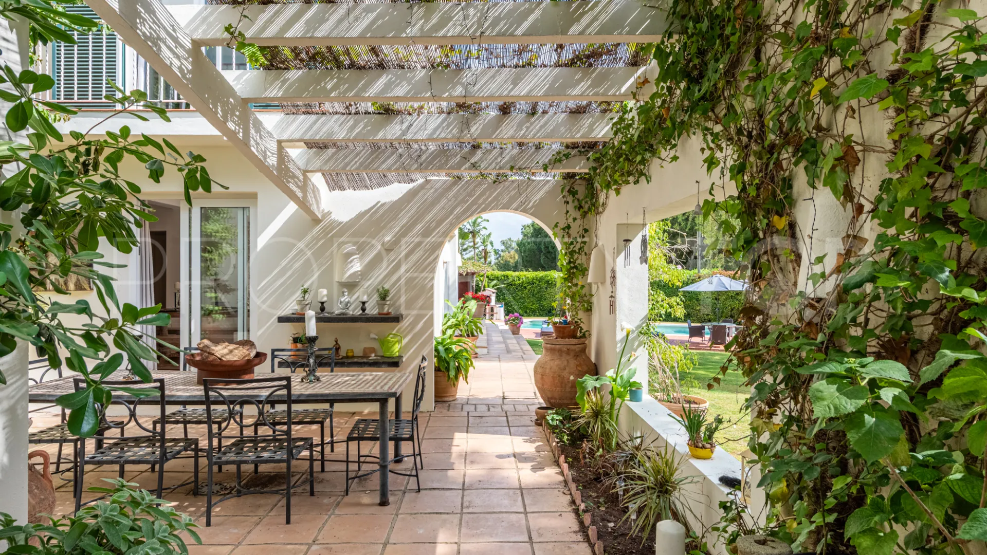Comprar villa de 5 dormitorios en Sotogrande Costa Central