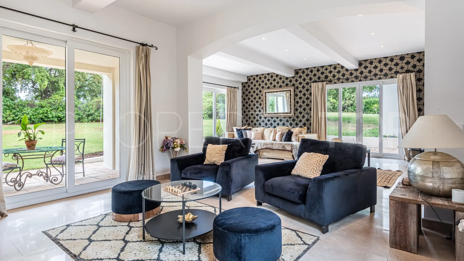 Comprar villa de 5 dormitorios en Sotogrande Costa Central