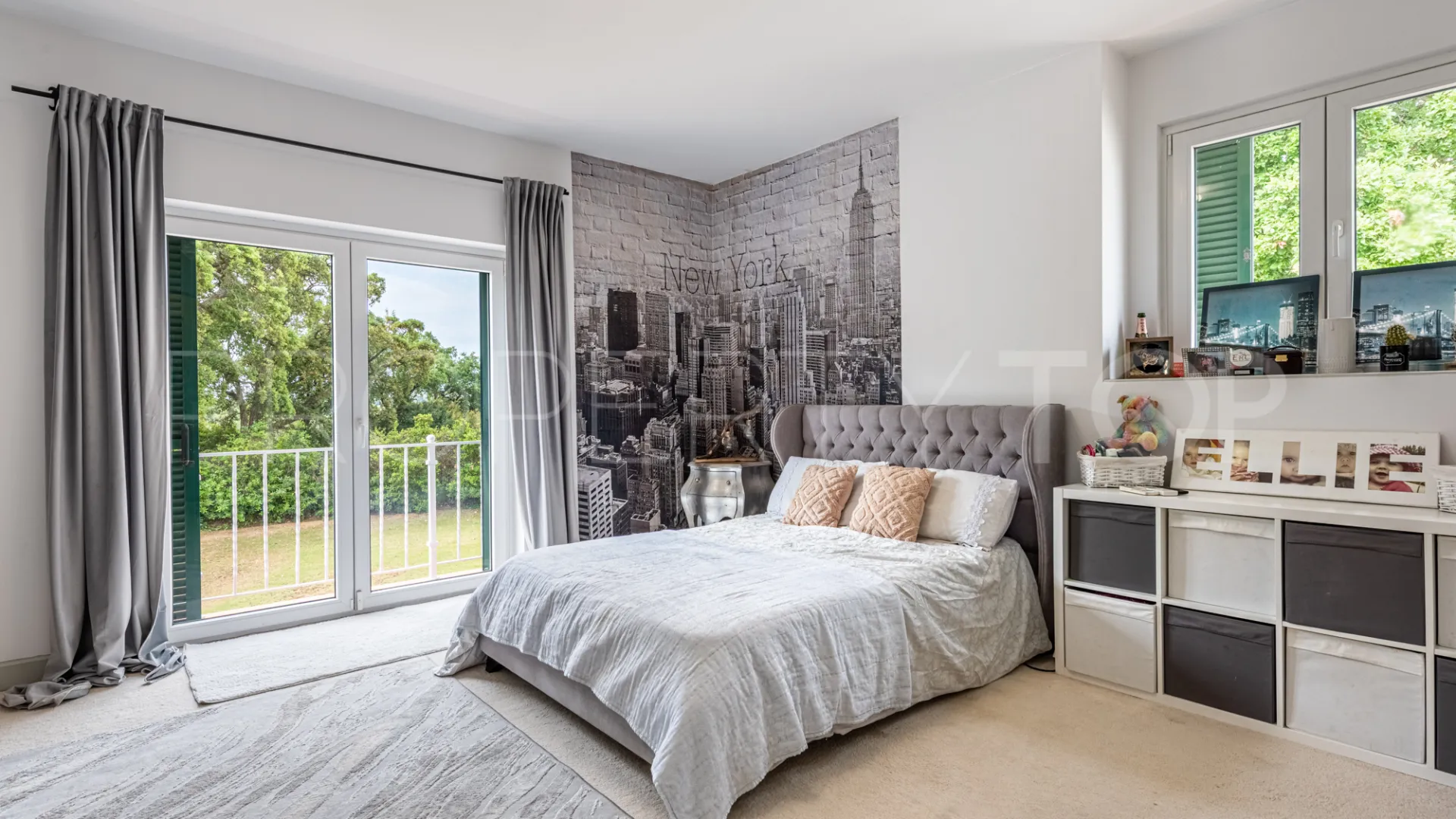 Comprar villa de 5 dormitorios en Sotogrande Costa Central