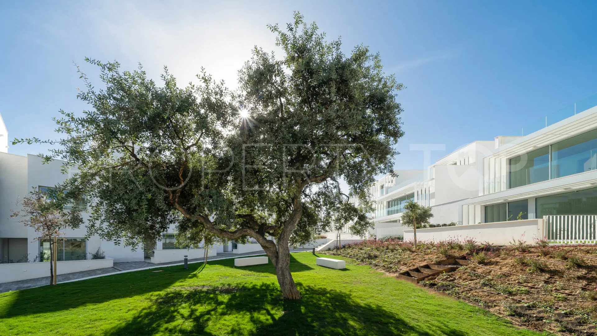 La Reserva 3 bedrooms town house for sale