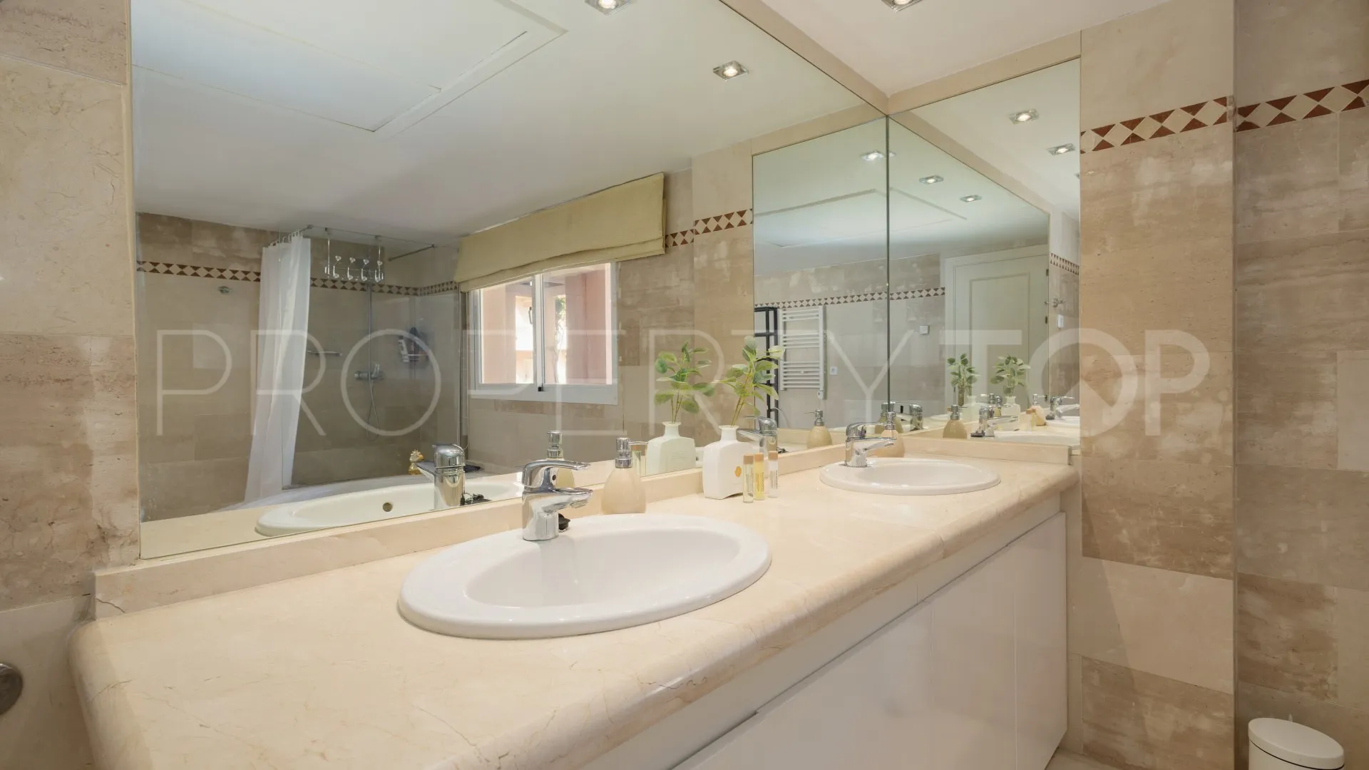 Magna Marbella, apartamento a la venta