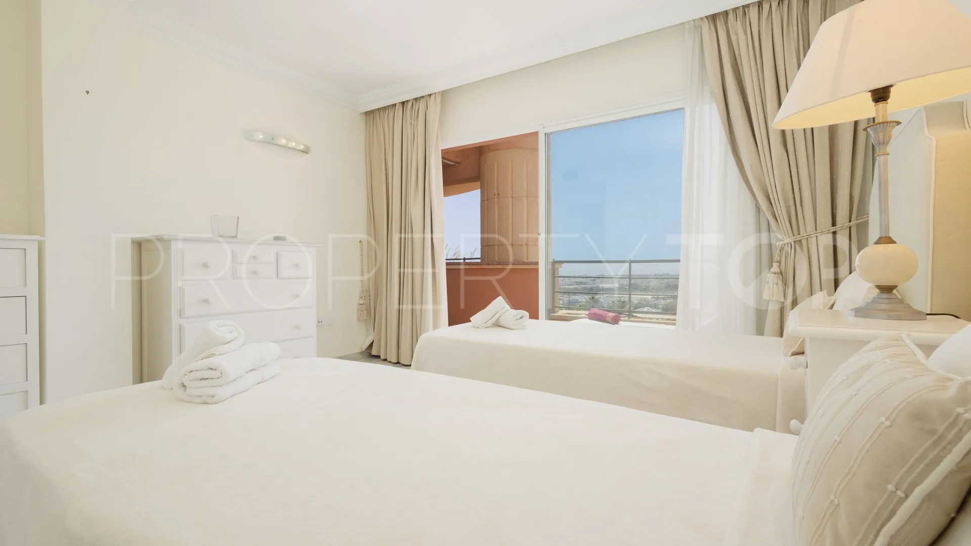 Magna Marbella, apartamento a la venta