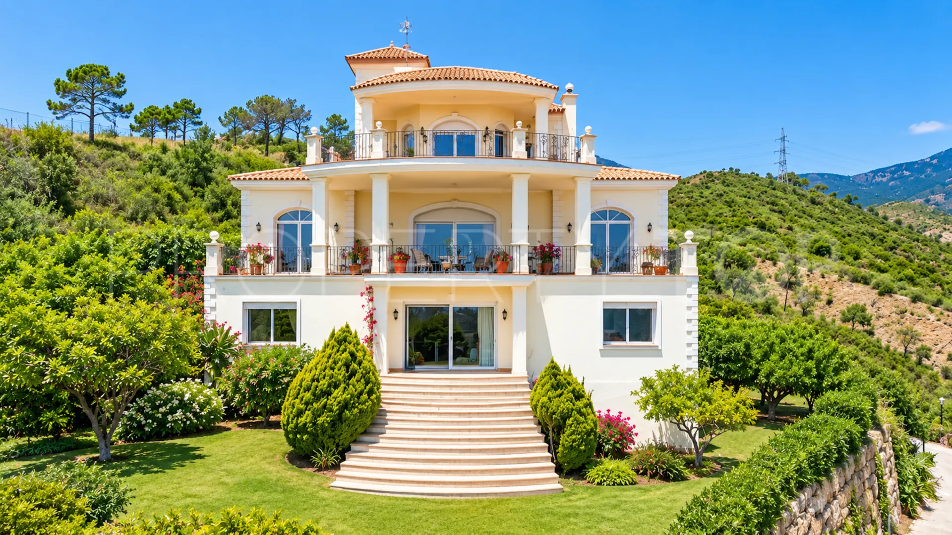 Se vende villa en Estepona