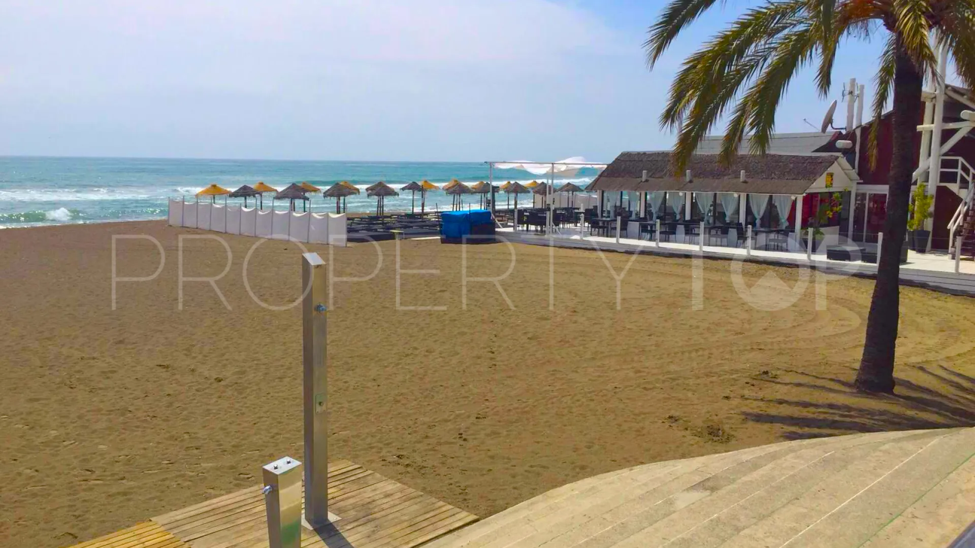 Buy apartment in Estepona